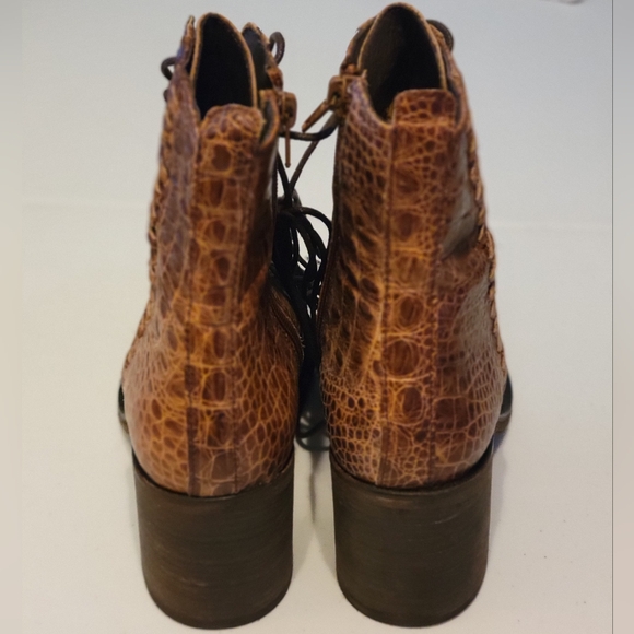 NWOB Free People Verrico Tan Croc Print Leather Lace Up Boot Size 39 (8.5US) - Picture 8 of 11